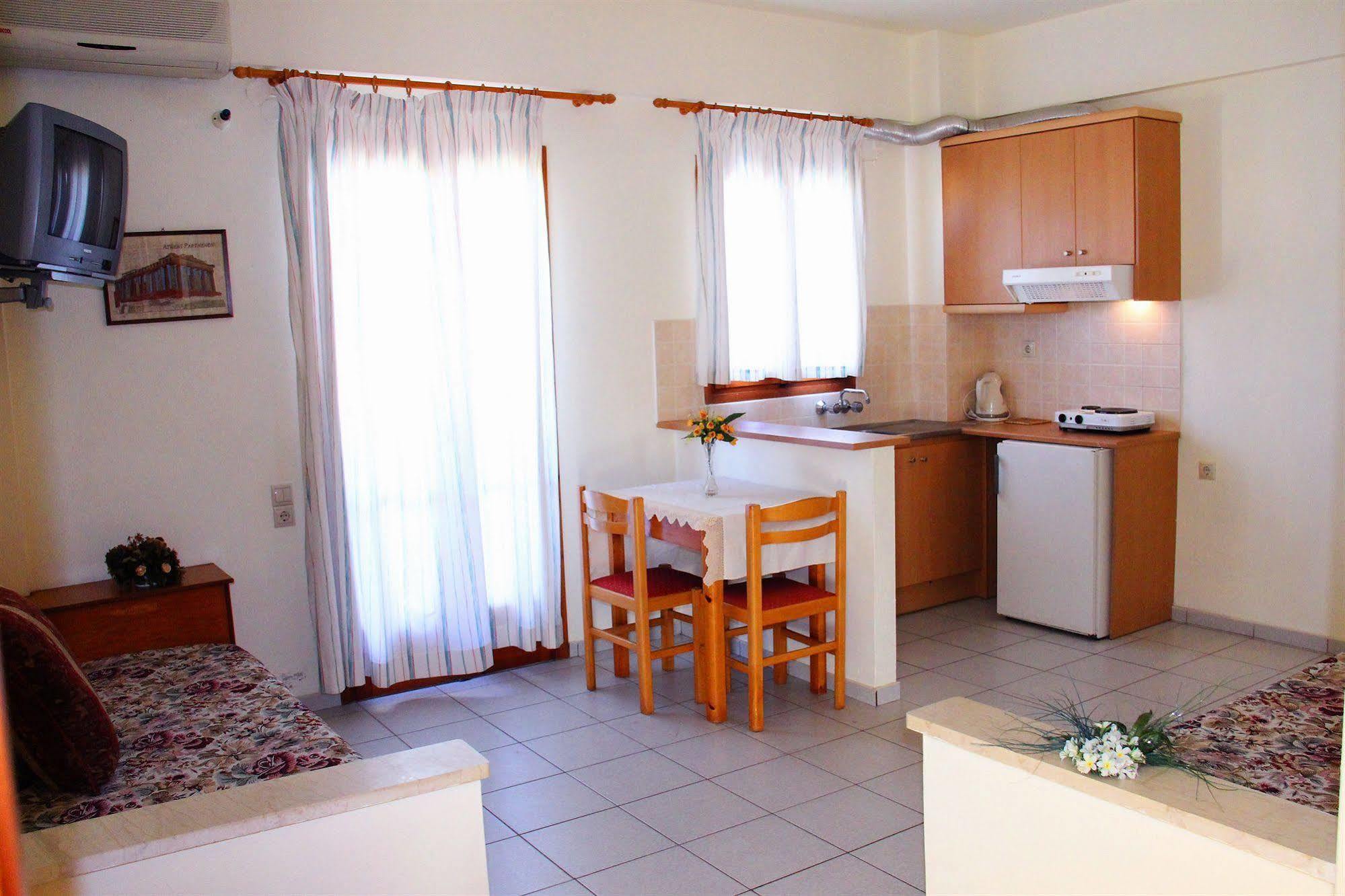 Lia Sofia Apartments Stalida Exterior photo